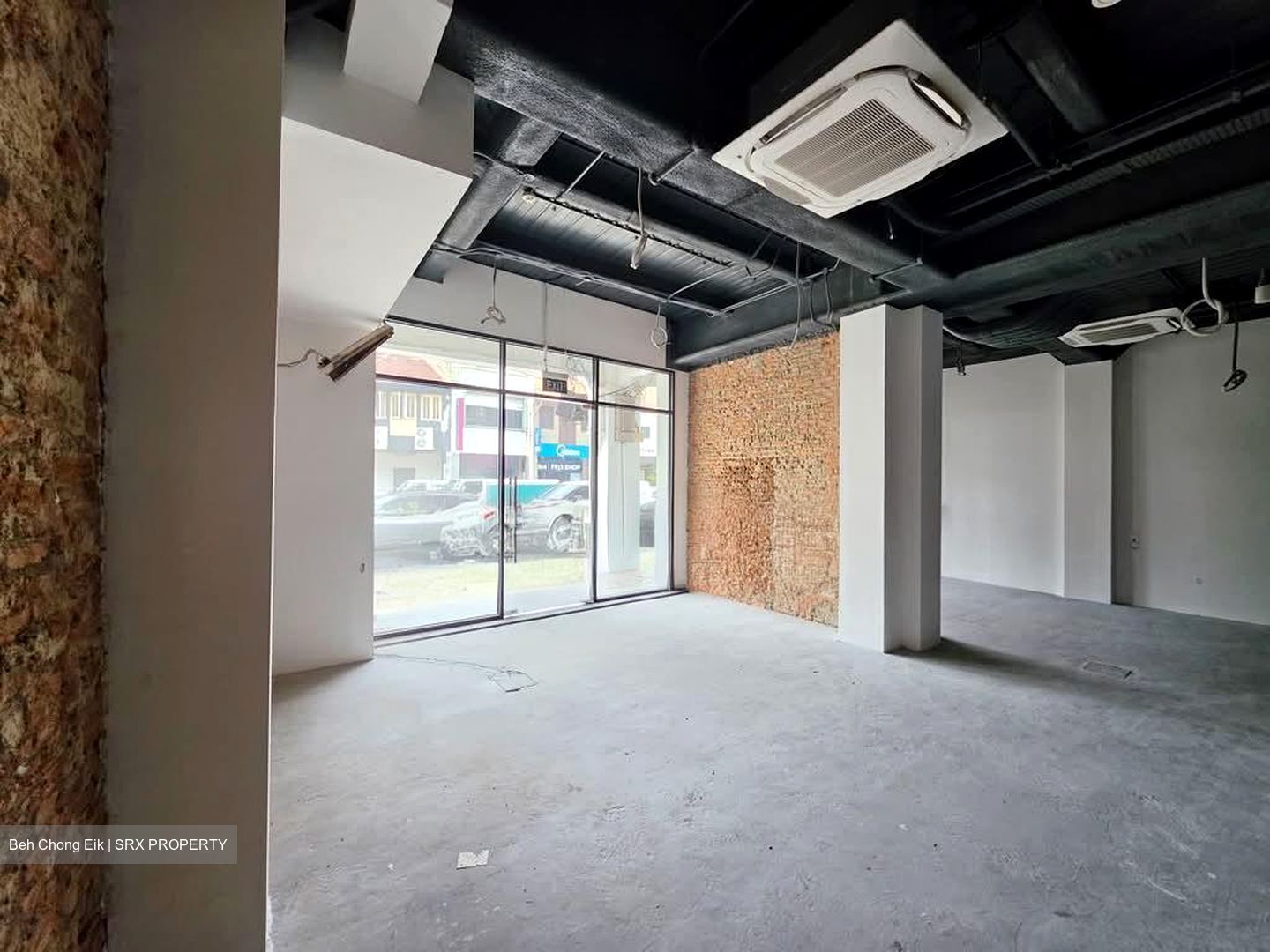 Serangoon Road (D8), Shop House #596882121